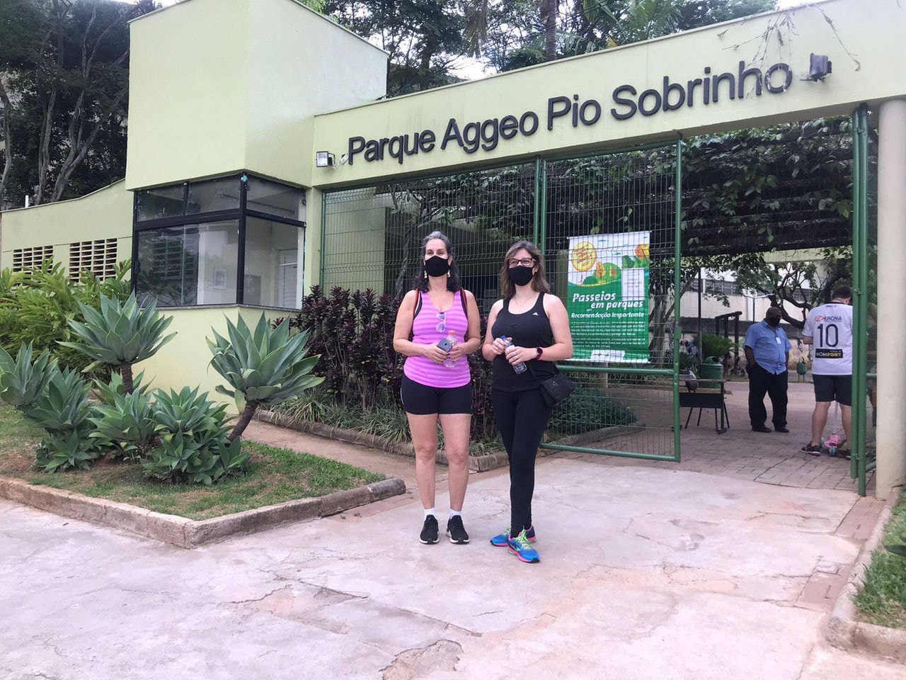 Visitantes precisaram portar cartão de vacinação na região Oeste de BH