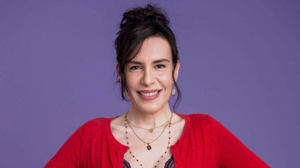 Maria Clara Spinelli fala sobre futuro de Renée em Elas por Elas: “Um amor muito forte para os dois”