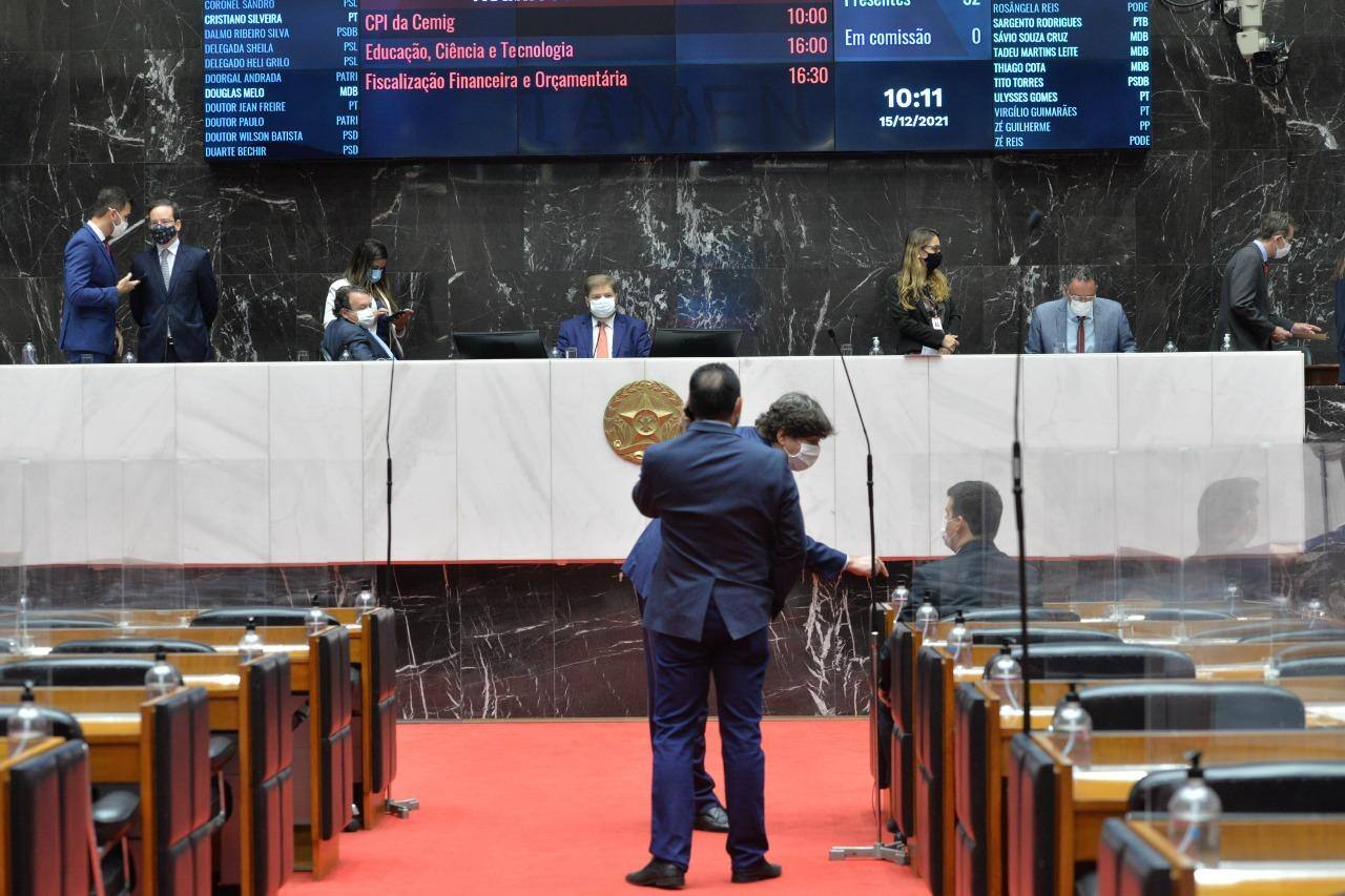 Deputados estaduais aprovaram projeto que congela o IPVA