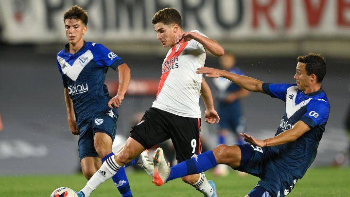 Vélez e River duelam na Libertadores nesta quarta-feira (29)