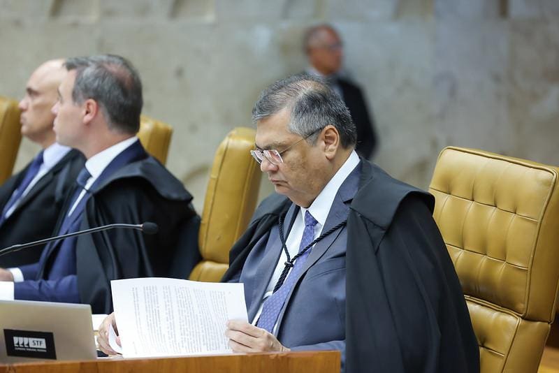 Flávio Dino participa pela primeira vez do julgamento dos réus do 8 de janeiro como ministro do STF