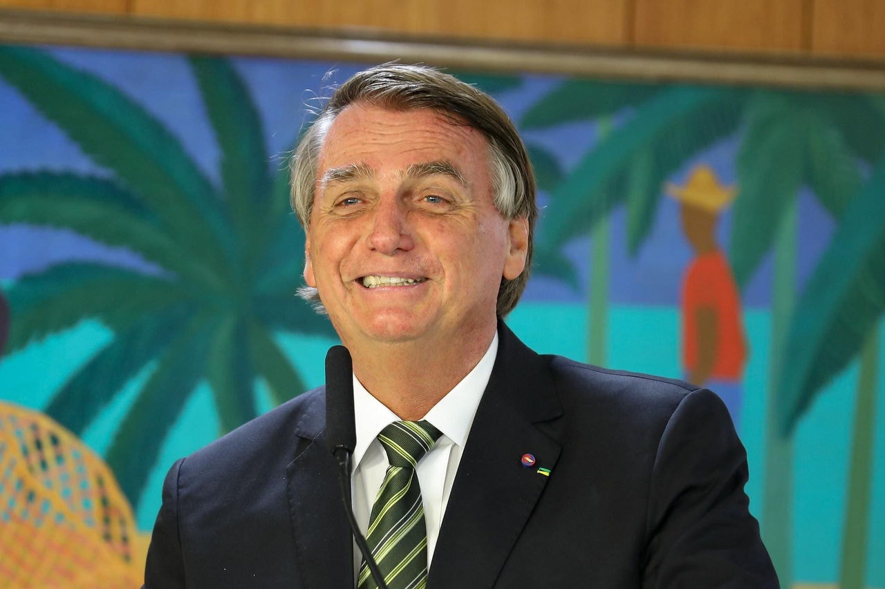 Jair Bolsonaro considera que salário de R$ 33 mil não compensava para a função de presidente
