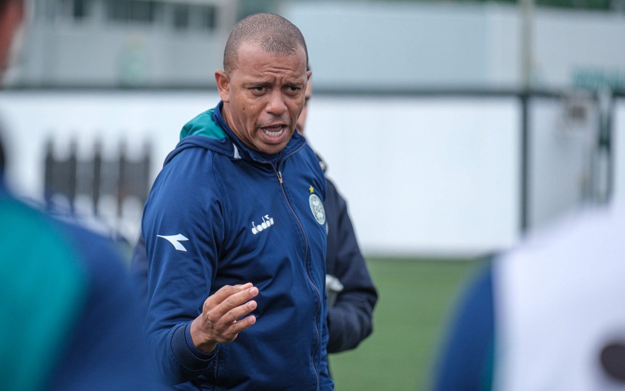 William Matheus, em treino do sub-20 do Coritiba. Foto: Luís Lisbôa/Coritiba