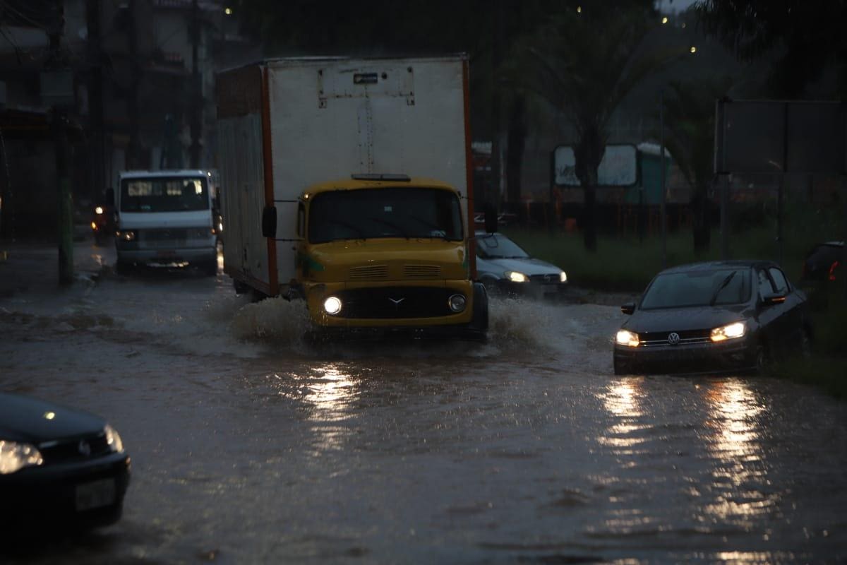 Previsão indica chuvas de 50mm/dia a 100mm/dia, o que já seria perigo