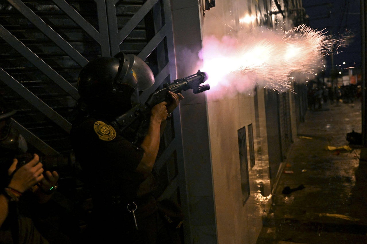 Confronto entre polícia e manifestantes no Peru já deixou 50 mortos