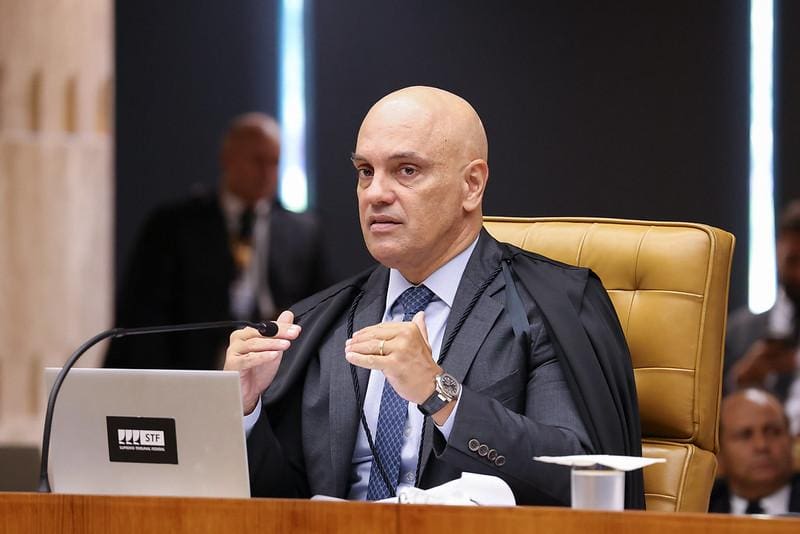 O ministro Alexandre de Moraes na sessão de julgamento desta quarta-feira (7)