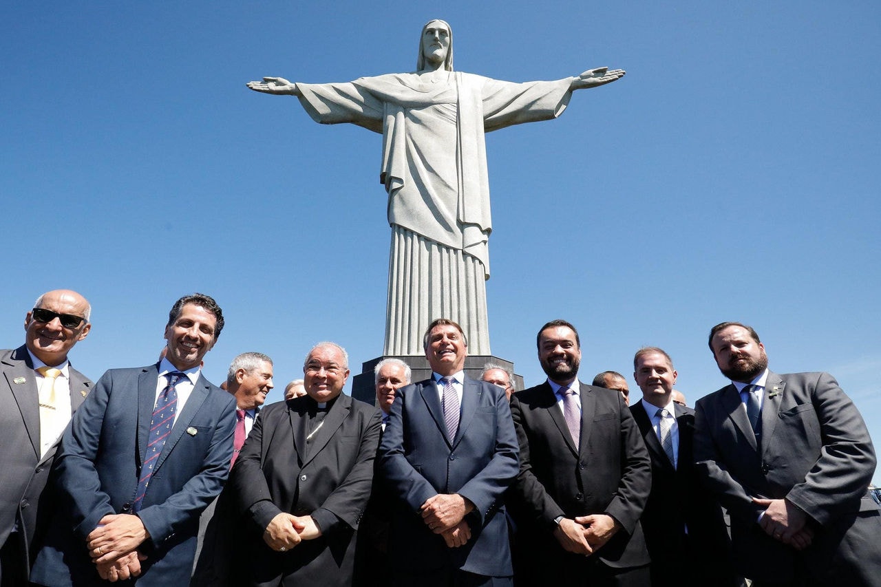 Presidente Jair Bolsonaro (PL), ministros e lideranças religiosas da Arquidiocese do Rio de Janeiro participam de cerimônia para formalizar Acordo de Convivência no Cristo Redentor (RJ)