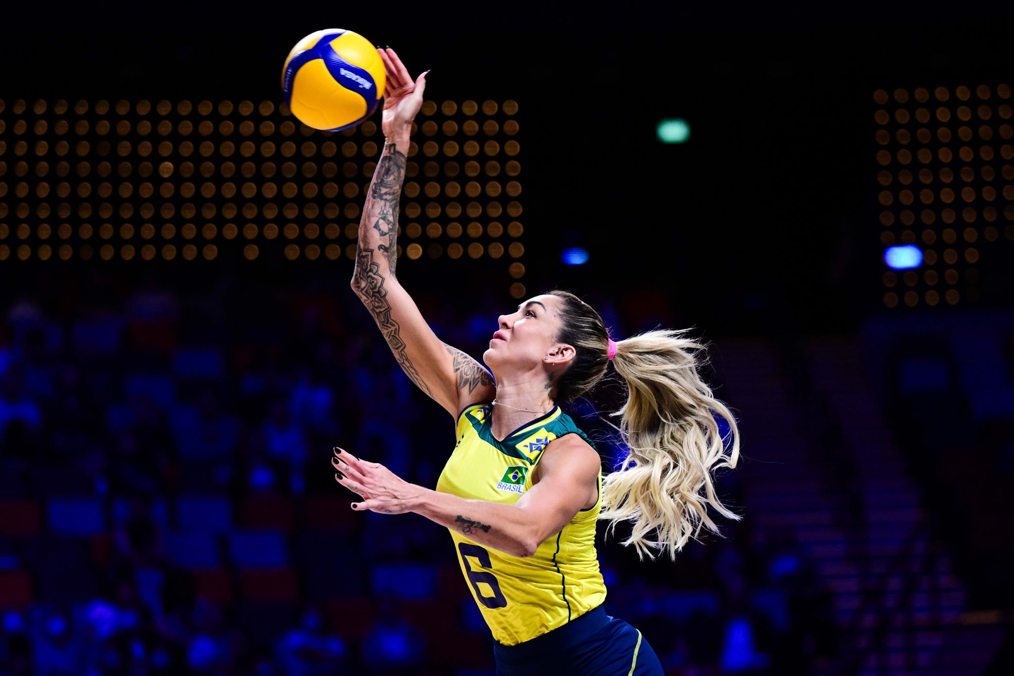 Thaisa, central da seleção brasileira de vôlei e do Gerdau Minas