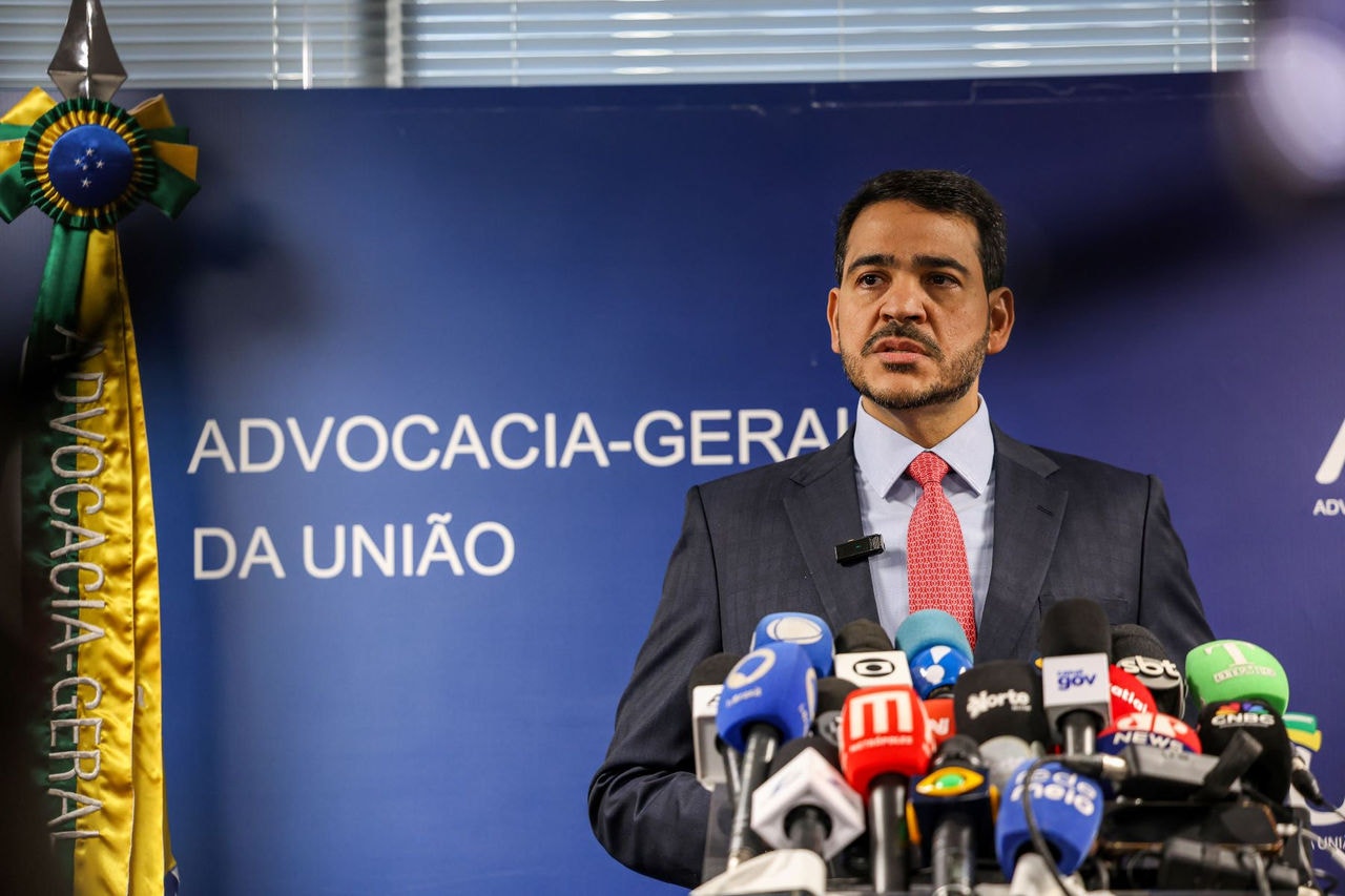 Advogado-geral da União, Jorge Messias, apresenta plano ao STF para ressarcimento das vítimas de fraudes no INSS