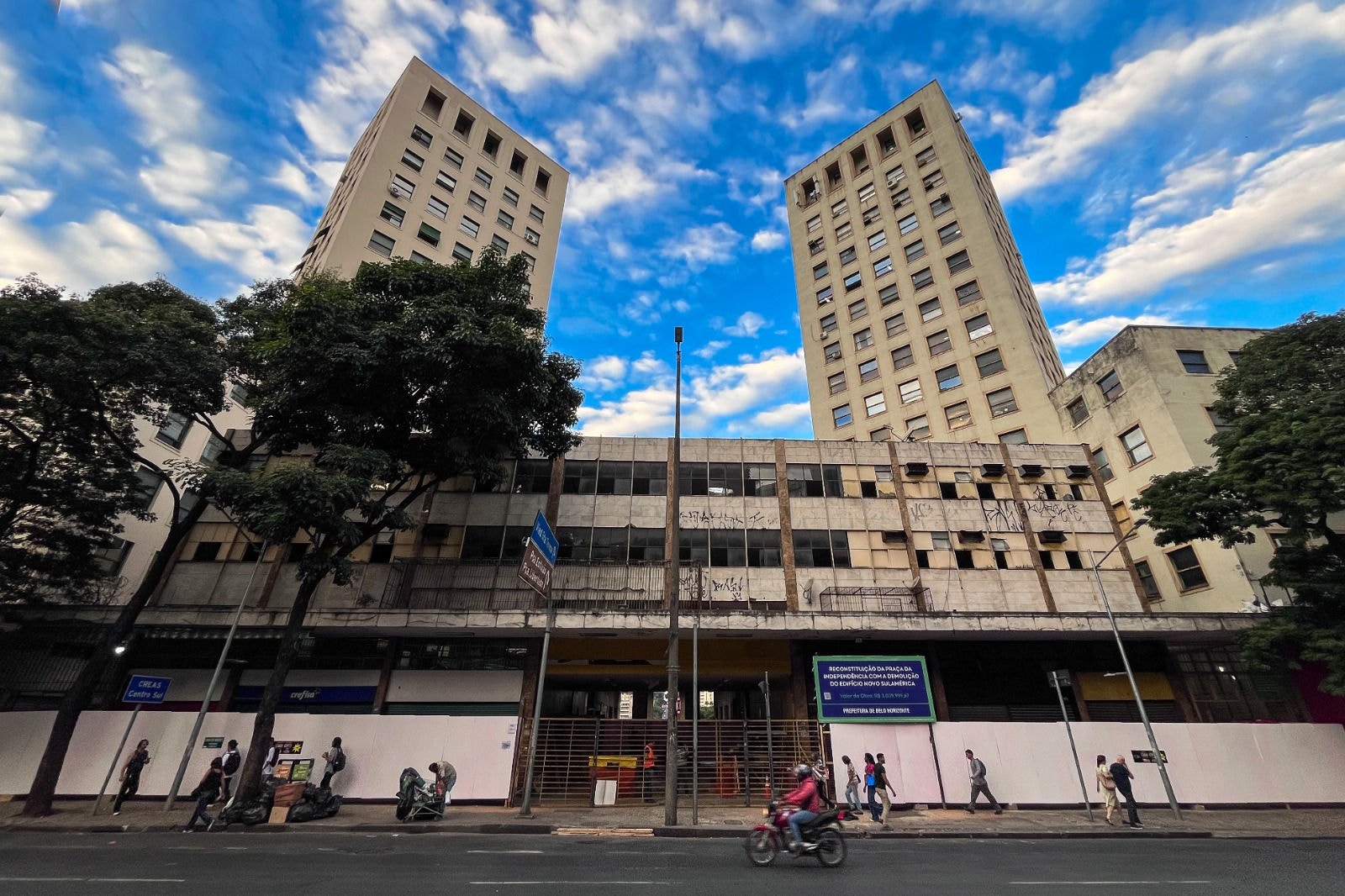 Edifício Novo Sulamérica será demolido para construção de praça na avenida Afonso Pena, em BH 