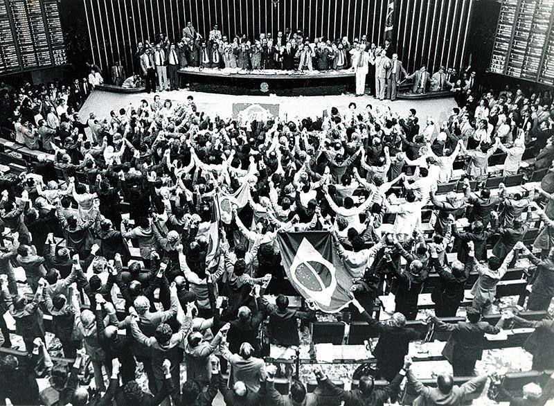 35 anos da promulgação da Constituição Federal
