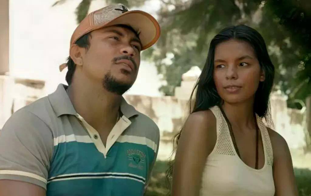 Xamã e Mell Muzillo em cena de "Renascer"