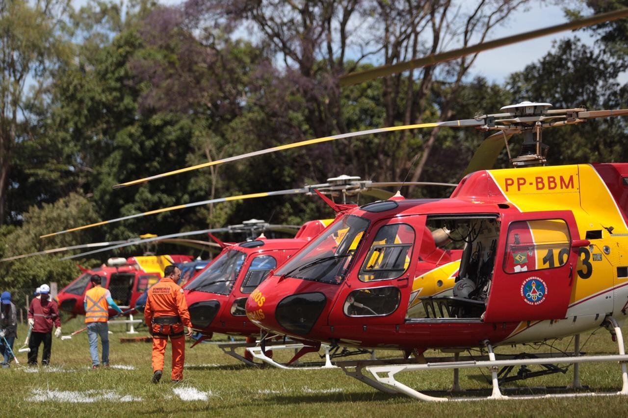 Bombeiros sobrevoaram Brumadinho por 228 horas em busca de vítimas