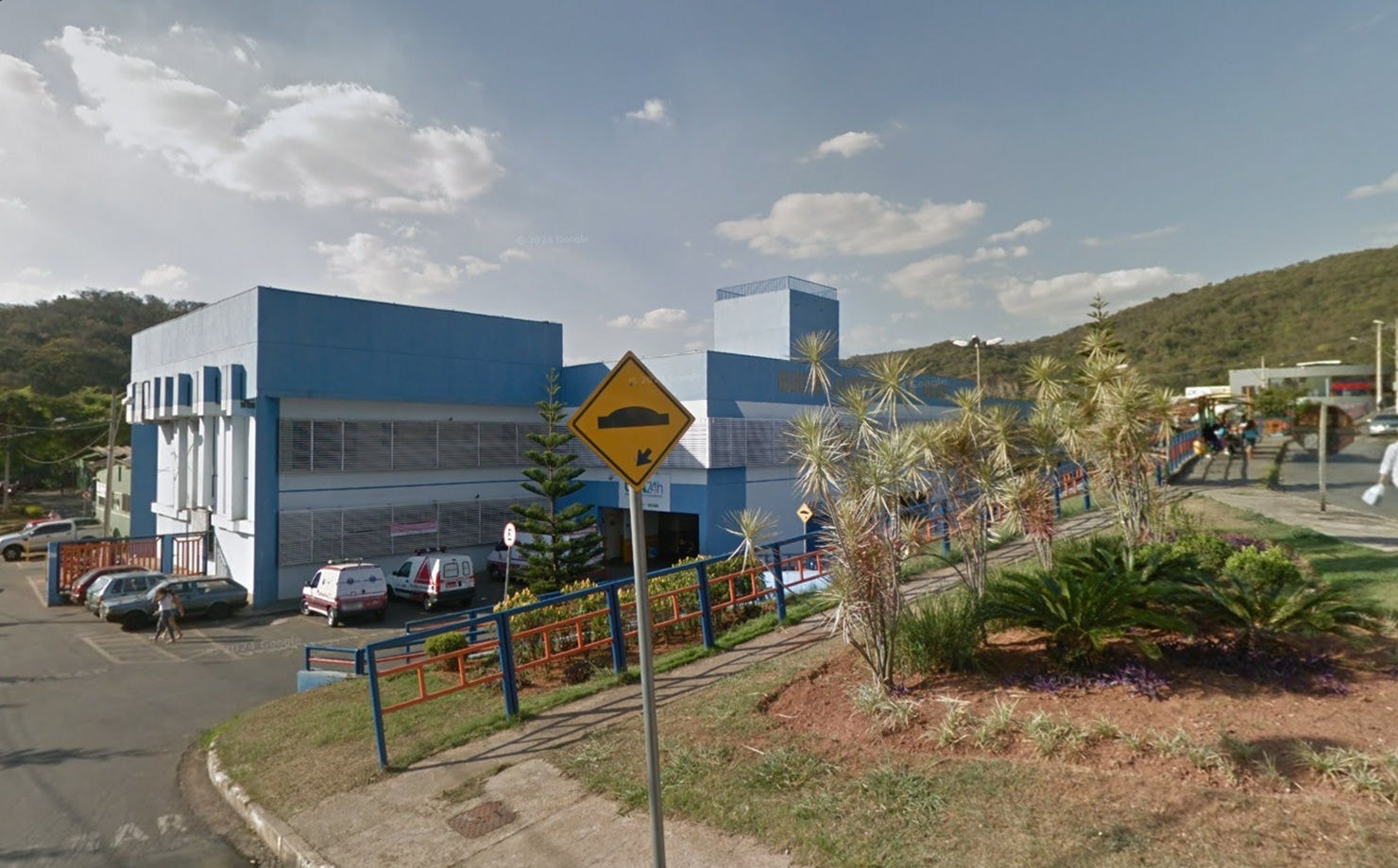 Criança teve a morte confirmada após ser levada por vizinhos para a UPA de Ibirité