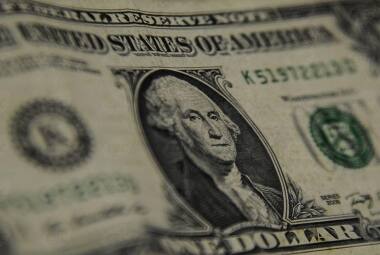 A moeda americana encerrou o mês cotada a R$ 3,42
