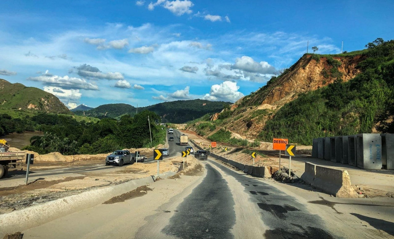 Trecho da BR-381 na altura de Nova Era, na região Central de Minas