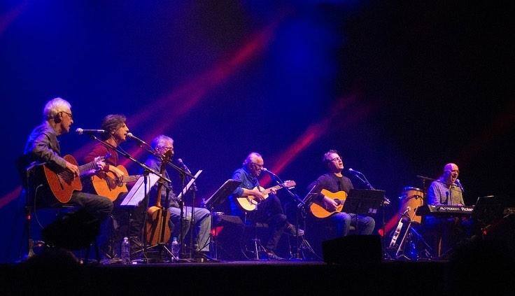 O quarteto MPB4 e a dupla Kleiton & Kledir chegam a BH comemorar mais de 40 anos de amizade e parcerias na música