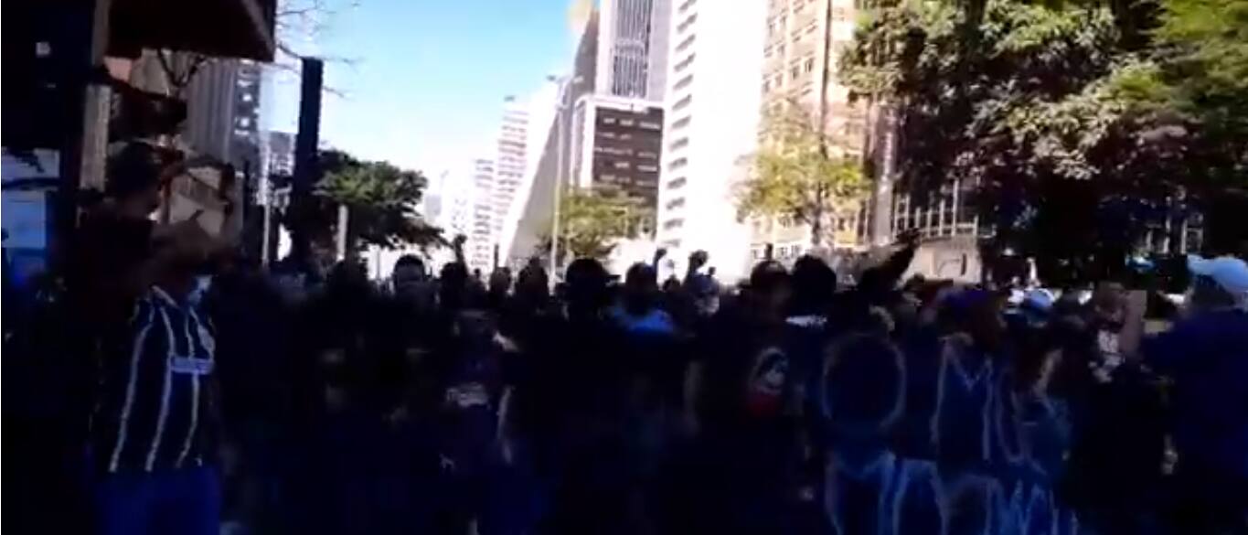 Manifestantes convocados pela Gaviões da Fiel fizeram ato em São Paulo no último fim de semana