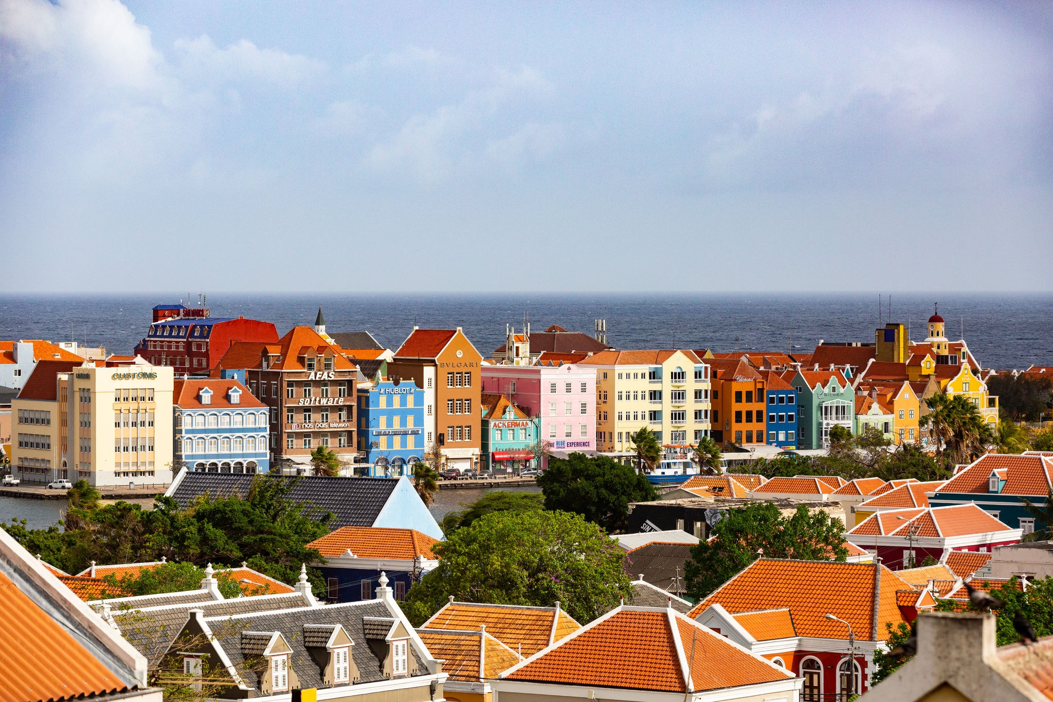 Wimlestad, a colorida caital de Curaçao