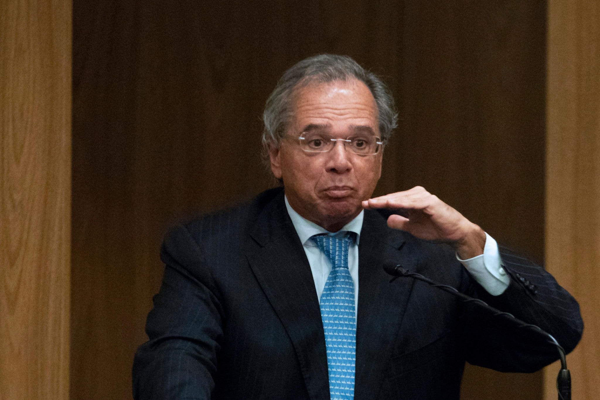 Ministro Paulo Guedes (Economia) sinaliza que não haverá reajuste salarial para servidores públicos em 2022