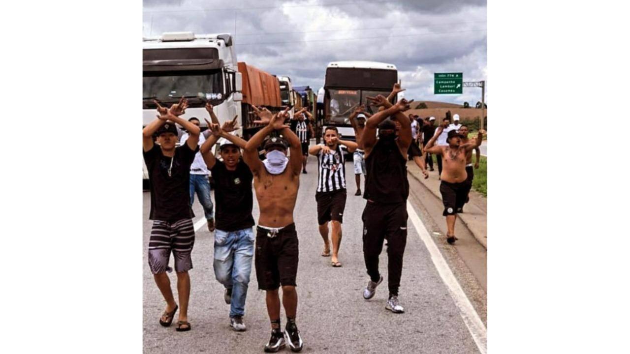 Após furar bloqueios na ida para SP, Galoucura volta ‘sem novidades’