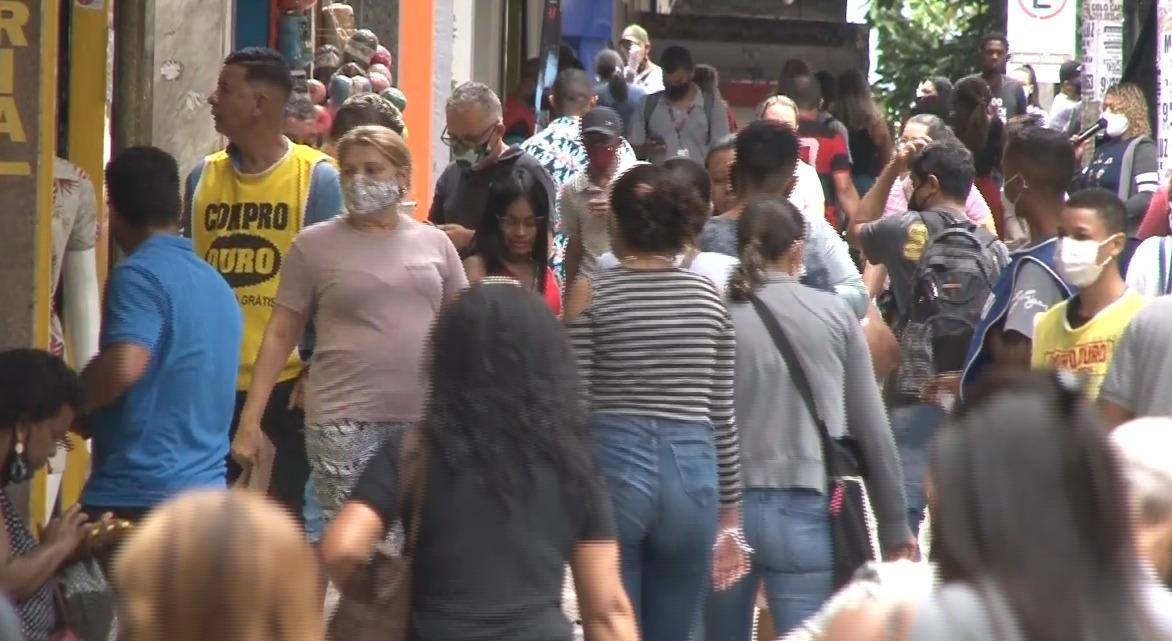 Centro de BH teve movimento neste sábado