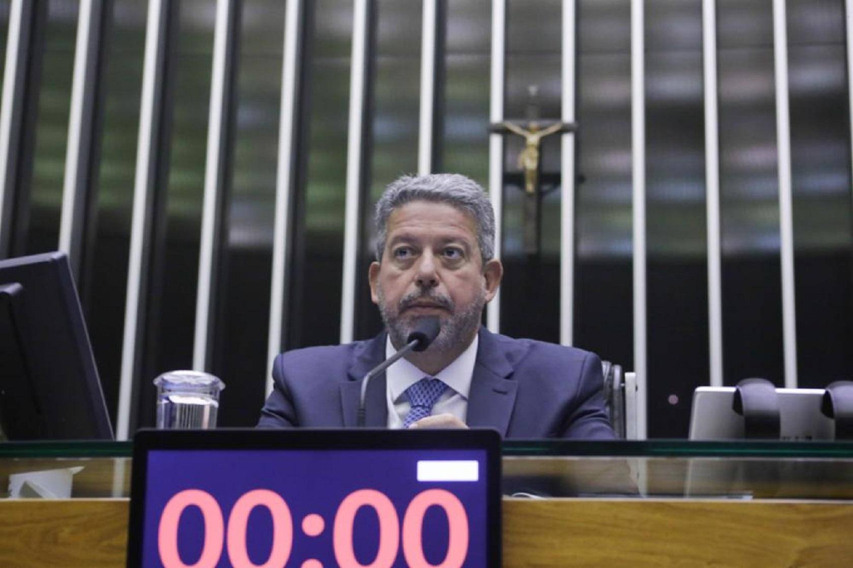 O presidente da Câmara criticou o ministro das Relações Institucionais, Alexandre Padilha