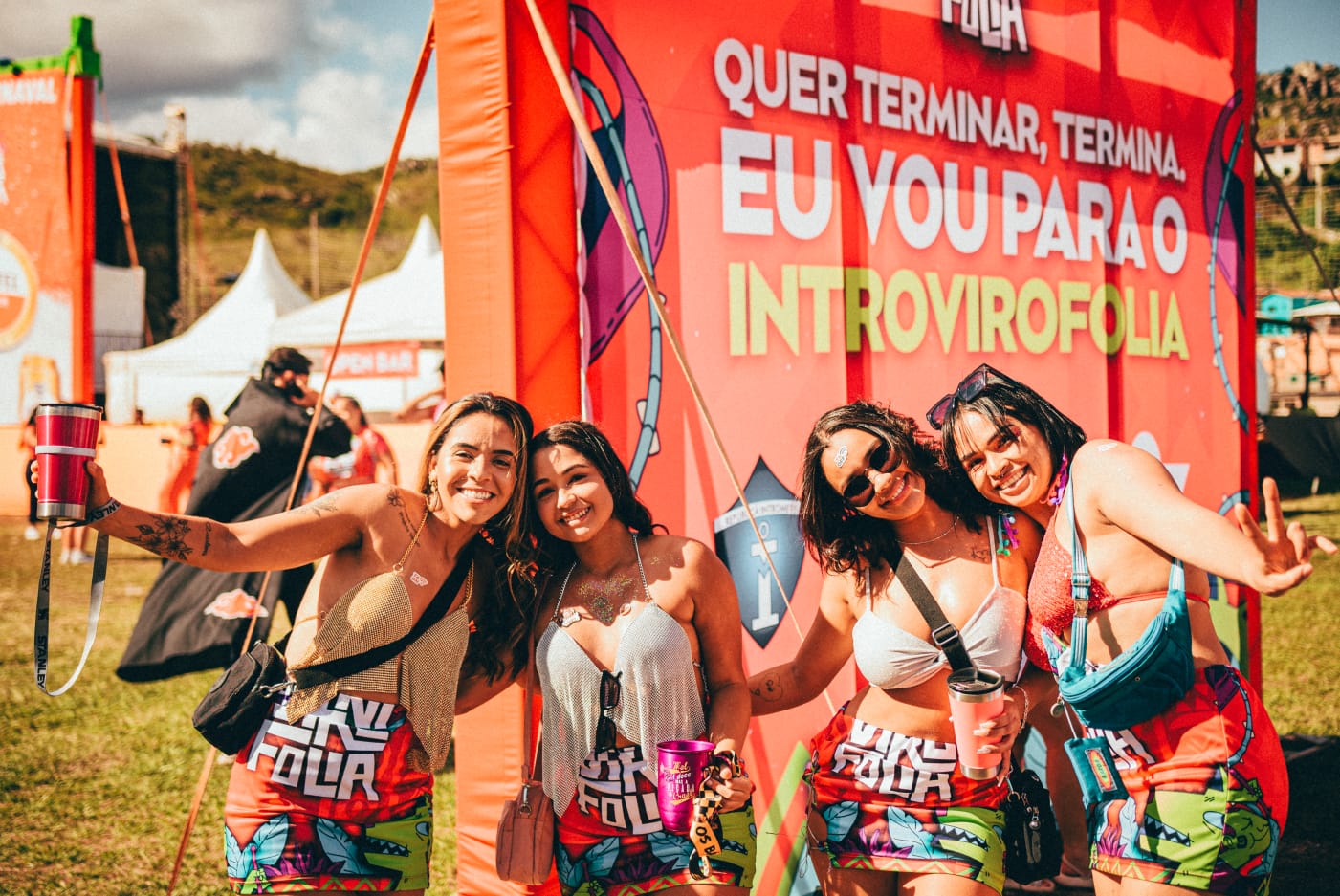 O destaque deste ano fica por conta dos blocos Suprema e Intrô Virô Folia