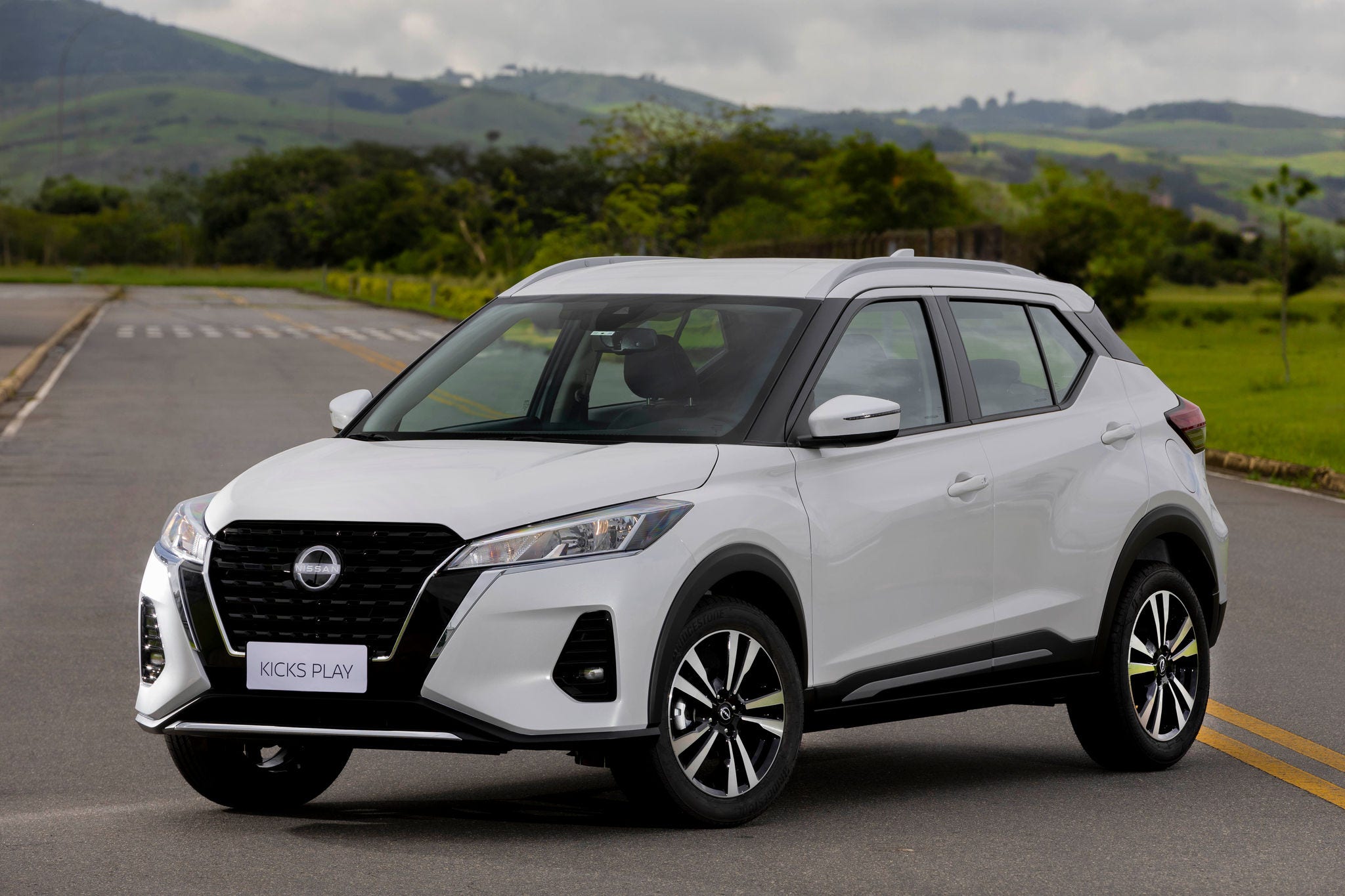 Antigo Nissan Kicks segue à venda como modelo de entrada da marca no Brasil