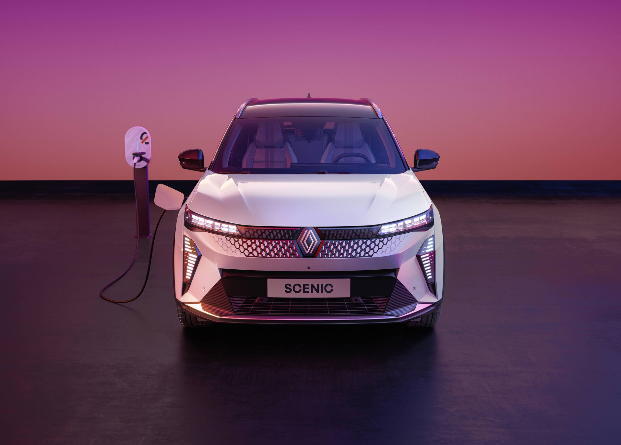 Renault Scenic E-Tech foi apresentado no Salão de Munique, na Alemanha