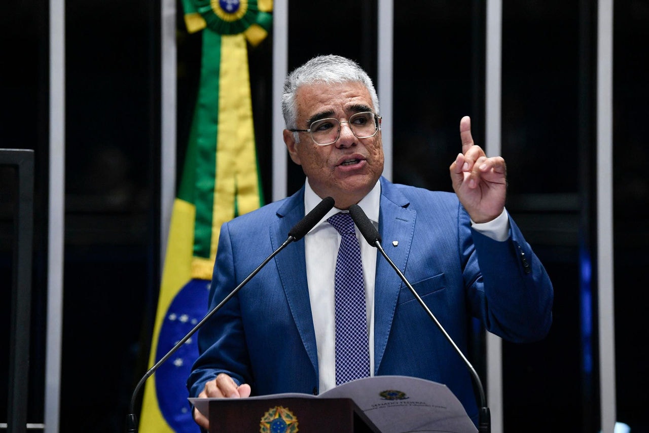 O senador Eduardo Girão