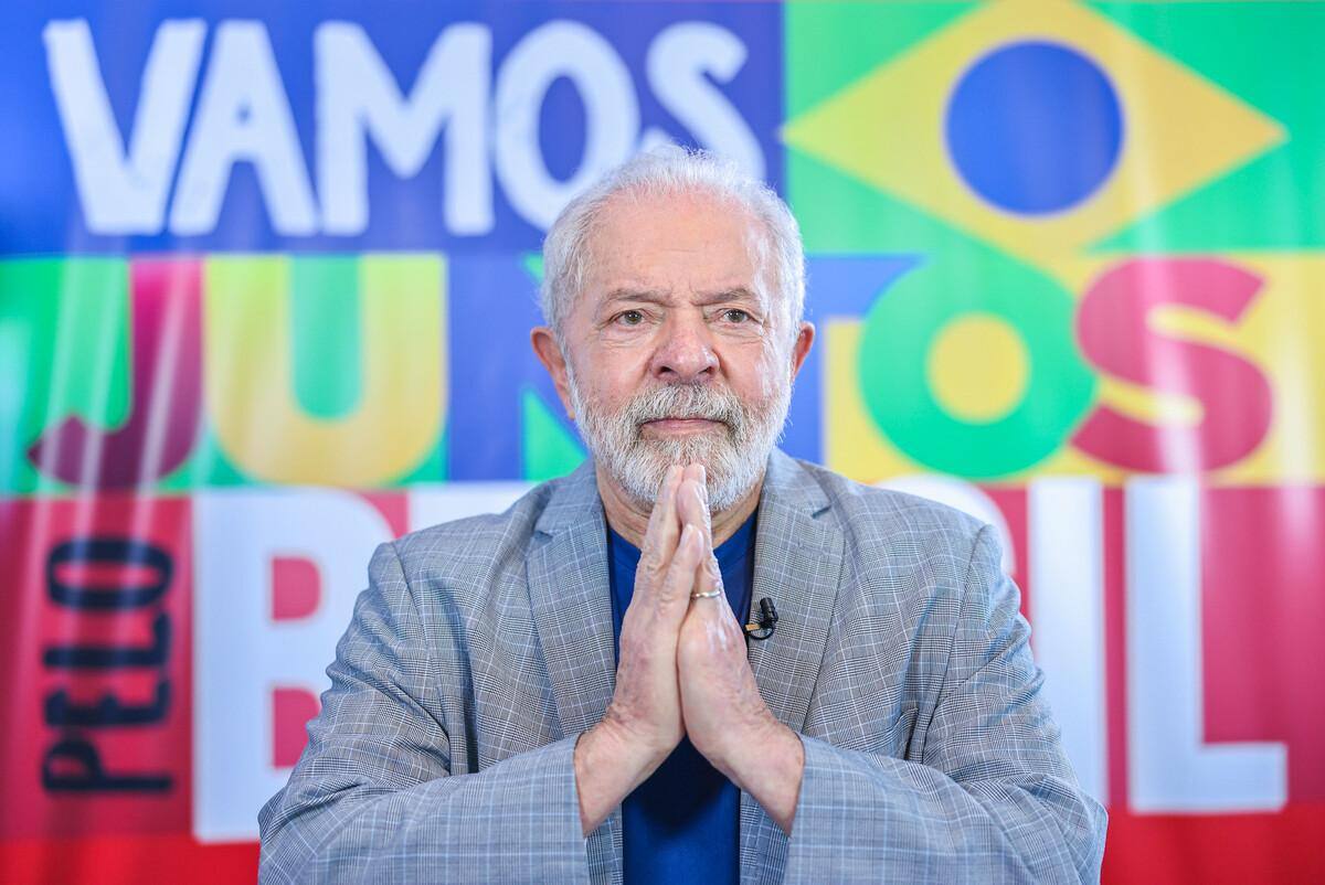 Campanha do ex-presidente Lula reage a boatos de que ele vai fechar igrejas e perseguir religiosos se for eleito