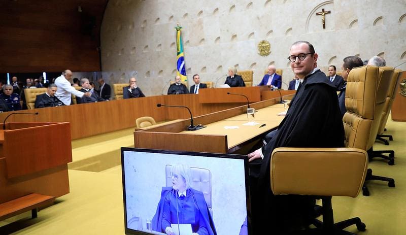 Criticado por grupos ligados à agenda LGBTQIA+, o ministro Cristiano Zanin chegou a divulgar uma nota justificando seus votos baseados em questões técnicas