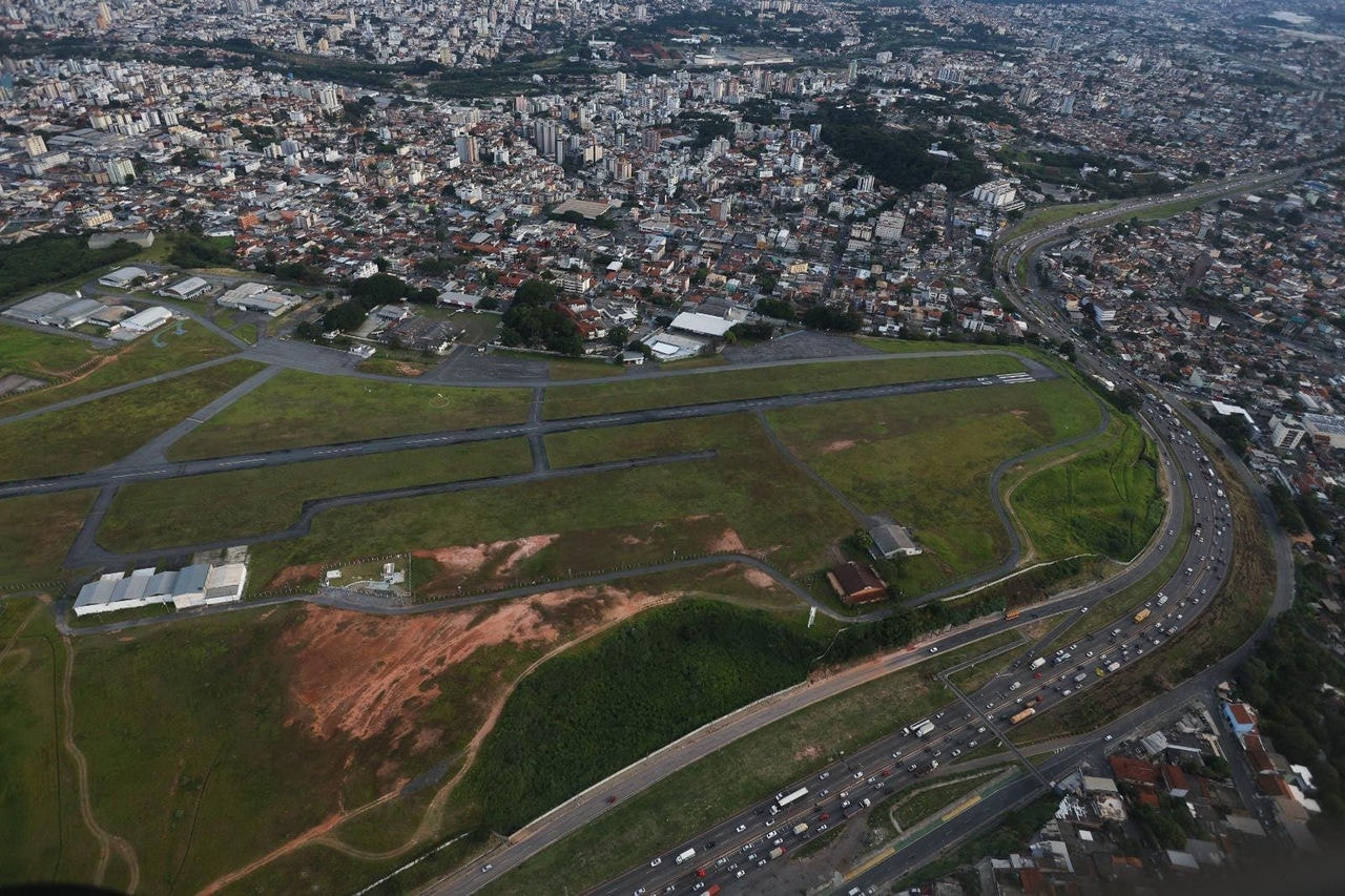 Aeroporto Carlos Prates