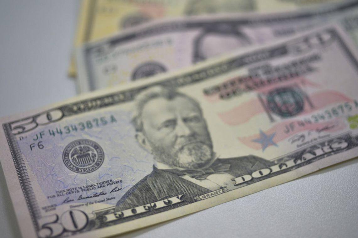 dólar