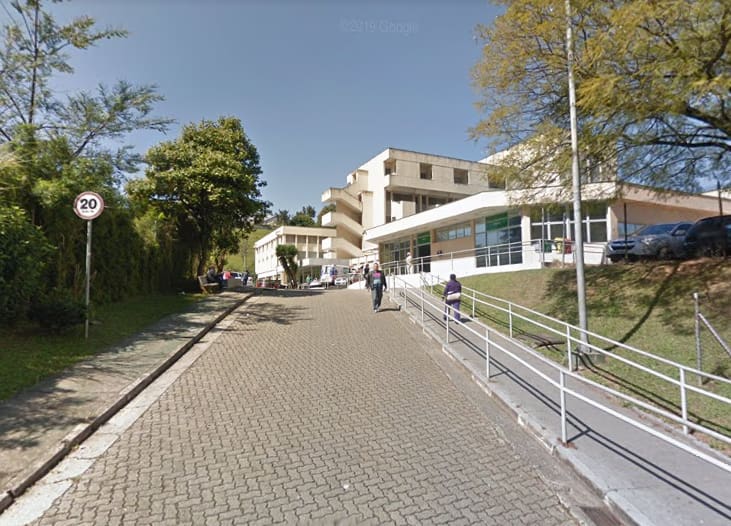 Homem foi socorrido para o Hospital Vila Penteado, em SP