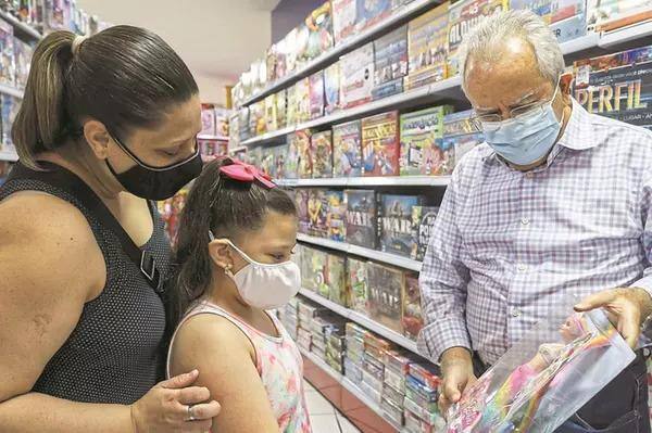 Lojas físicas lideram vendas no Dia das Crianças em BH