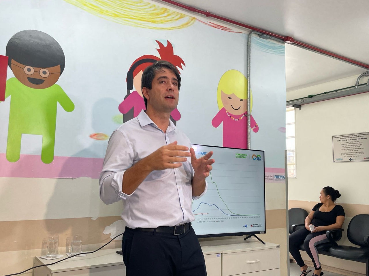 "Não existe vacina parada na rede fria", afirmou Fábio Baccheretti