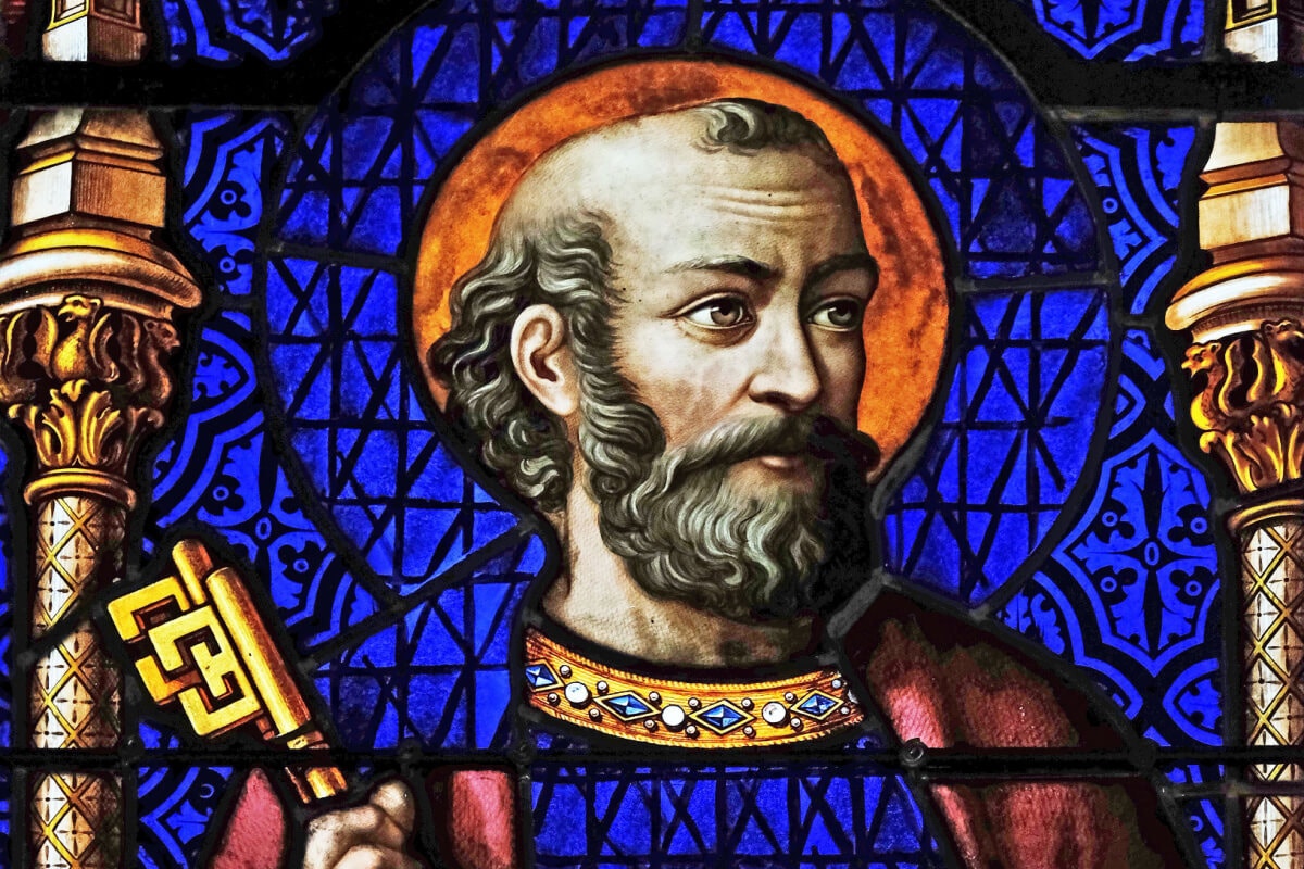 Acredita-se que Pedro tenha sido o primeiro bispo de Roma e, portanto, o primeiro papa