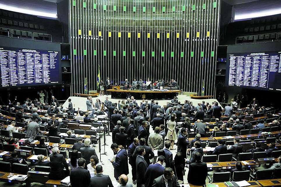Câmara quer criminalizar aborto em gestação fruto de estupro 