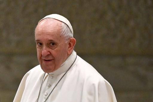 Papa Francisco passou por cirurgia de emergência