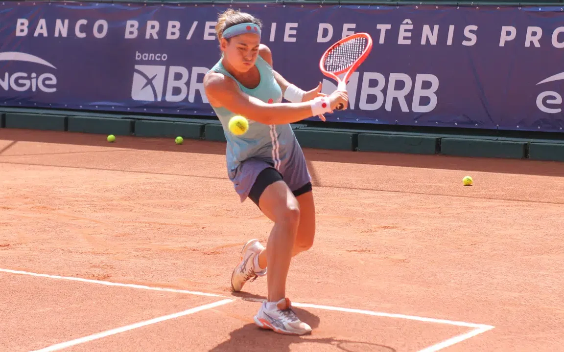 Carol Meligei na semifinal do W75 de Ceska Lipa (Foto: Divulgação)