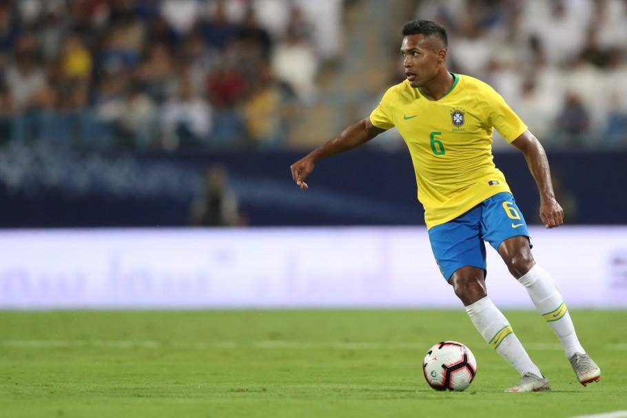 Tite gostou da postura do jogador momentos antes da definição das cobranças de pênalti contra o Paraguai