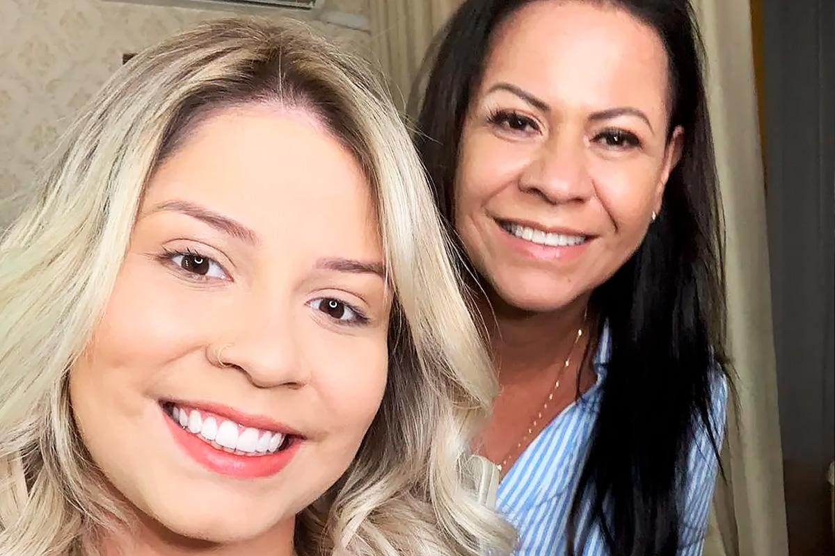 Marília Mendonça e a mãe, Ruth Moreira