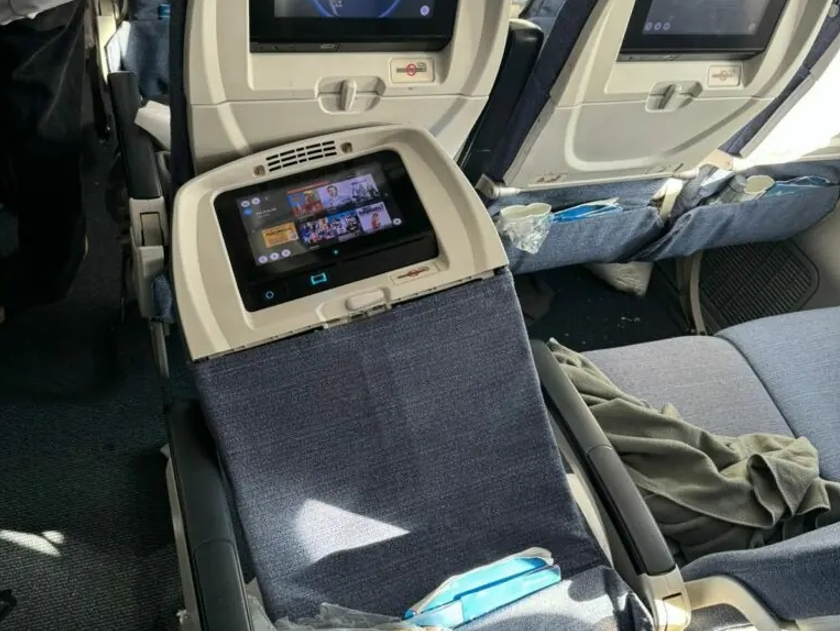 Turbulência foi tão forte que poltrona se quebrou