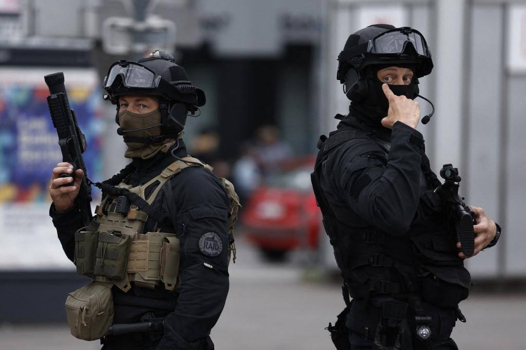 Militares da força nacional da França