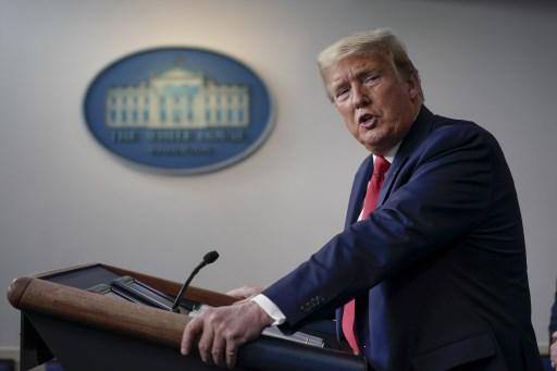Trump chegou a acordo com o Senado para pacote para aliviar crise do coronavírus