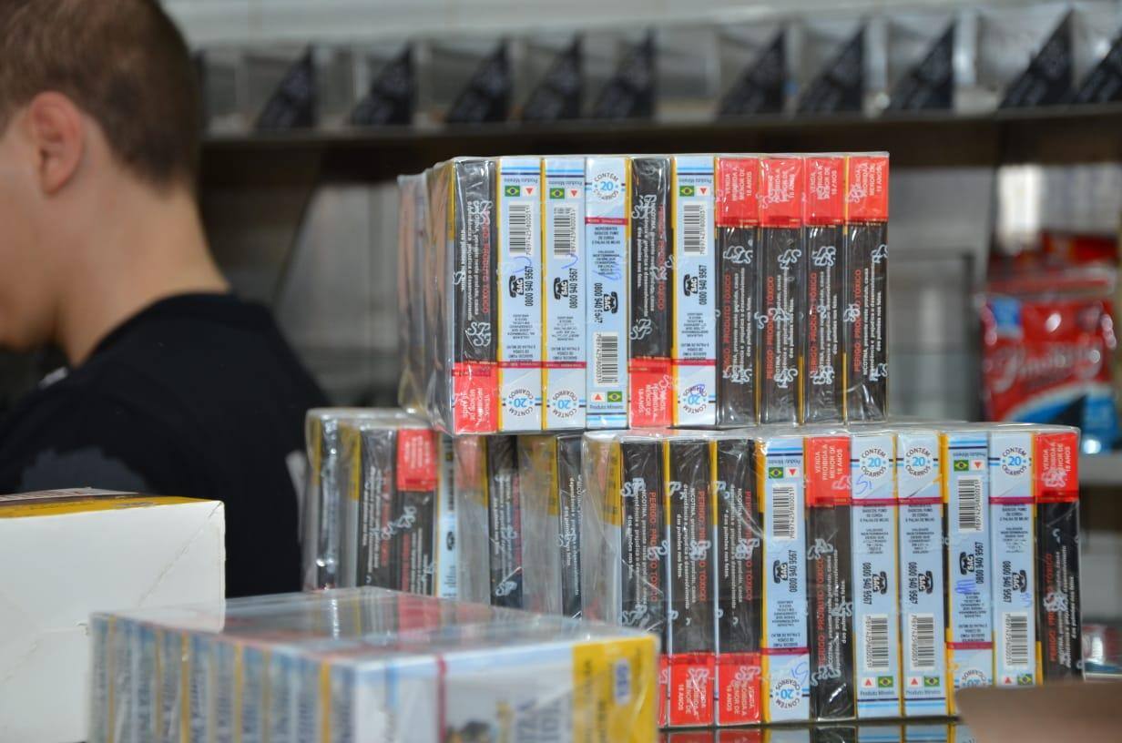 Cigarro de palha operação