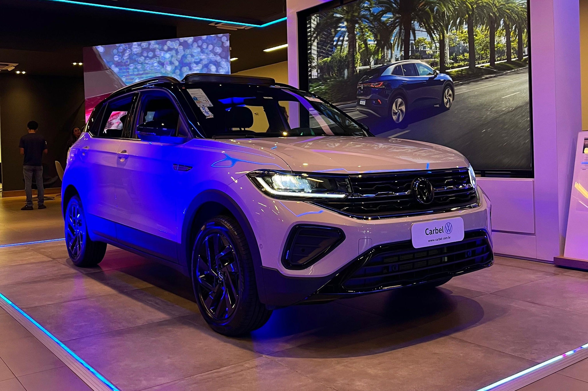 Renovado SUV está disponível em quatro versões, agora com faróis 100% LED em todas elas