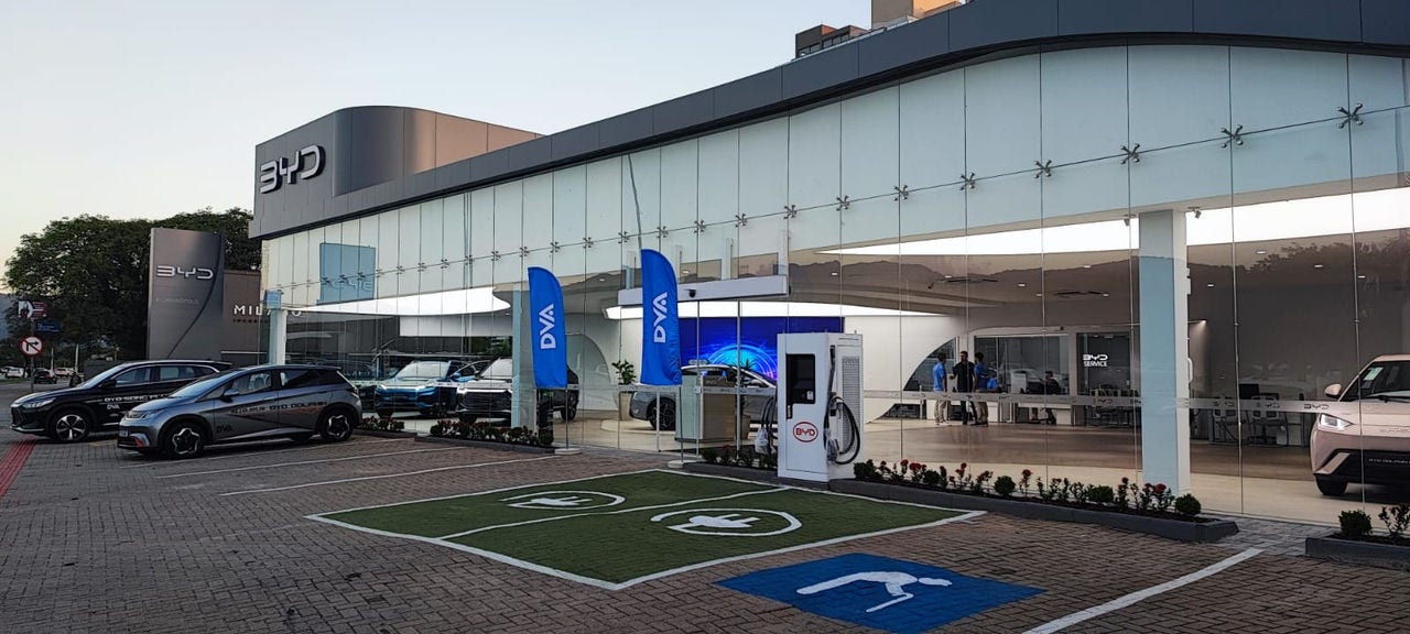 Sistema AutoCarga foi inaugurado pela BYD no Brasil